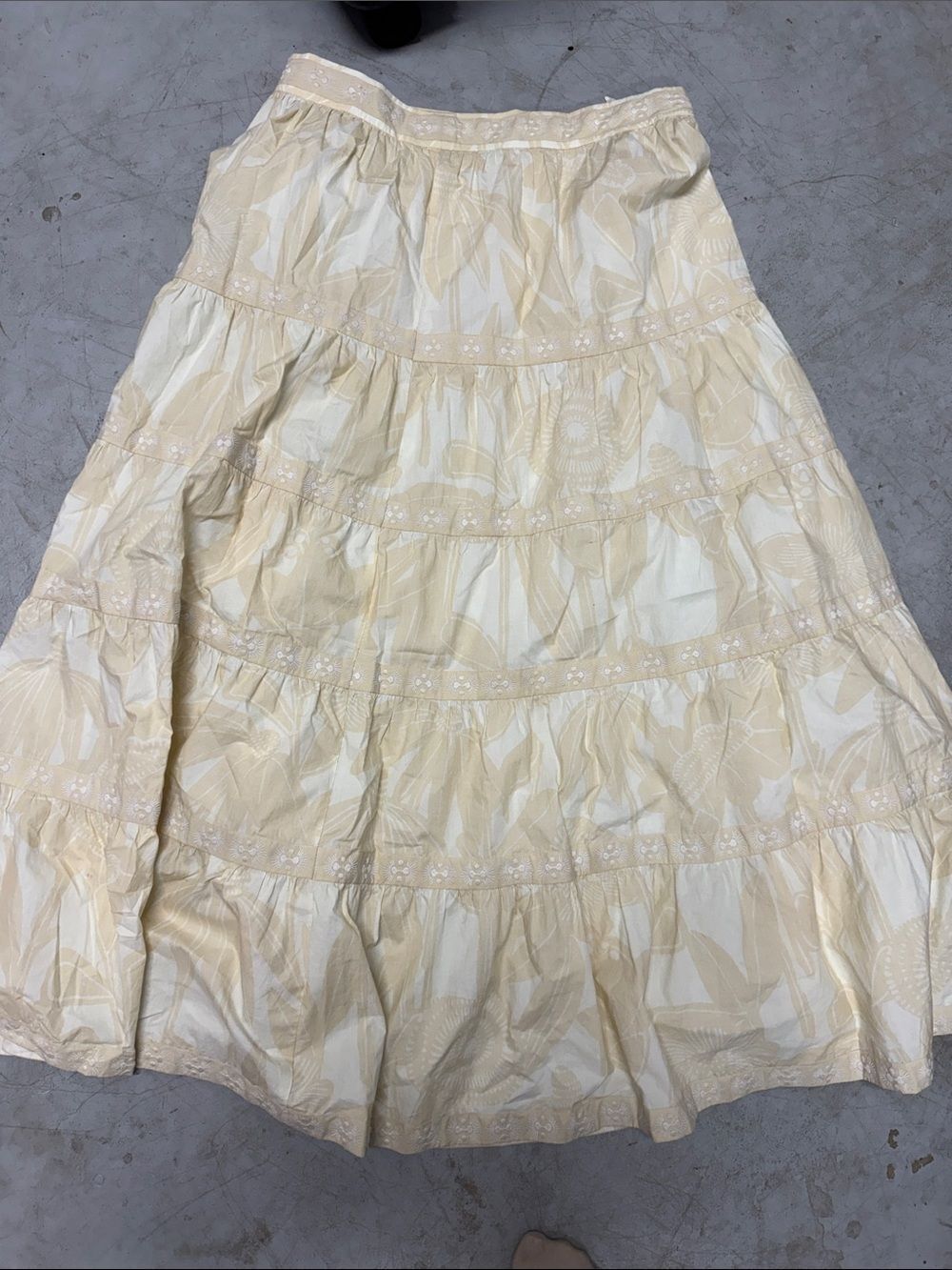 WomenโsโCream Floral Tiered Maxi Skirt - Size Large - BRAND NEW - Summer Floral